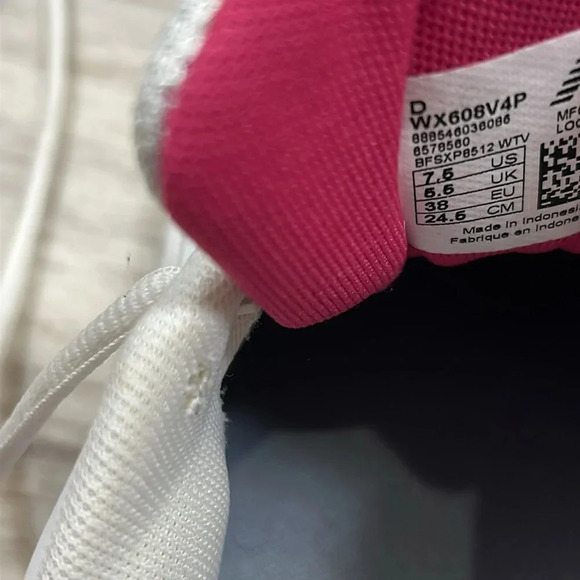 New Balance WX608V4P Cross Trainer Sneakers in White and Hot Barbie Pink / 7.5 - Picture 11 of 11